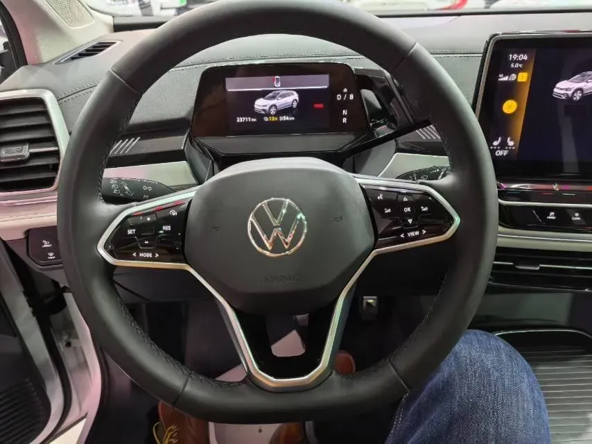 2022 ARCFOX αT BEV 94.5KWH,autocango,china used car exporter,china ev exporter,chinese used car exporter,chinese used ev exporter