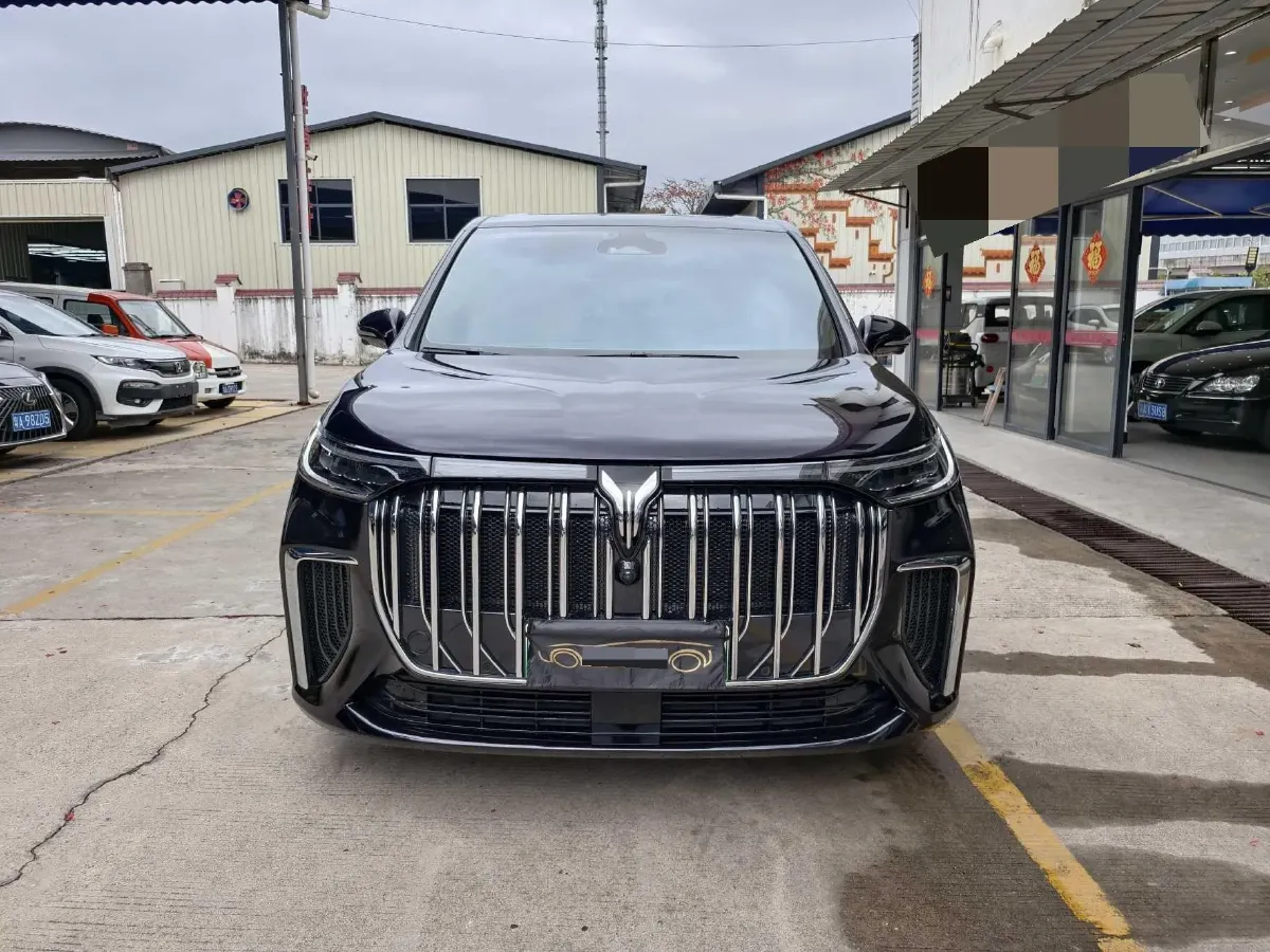 2022 Voyah Dream 1.5T 136HP L4 PHEV 25.57KWH,autocango,china used car exporter,china ev exporter,chinese used car exporter,chinese used ev exporter