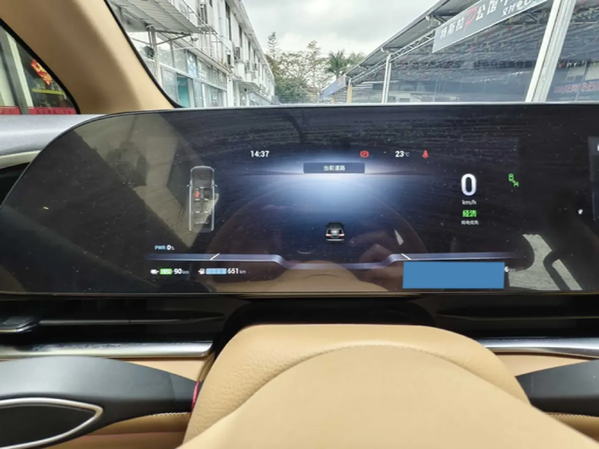 2022 Voyah Dream 1.5T 136HP L4 PHEV 25.57KWH,autocango,china used car exporter,china ev exporter,chinese used car exporter,chinese used ev exporter