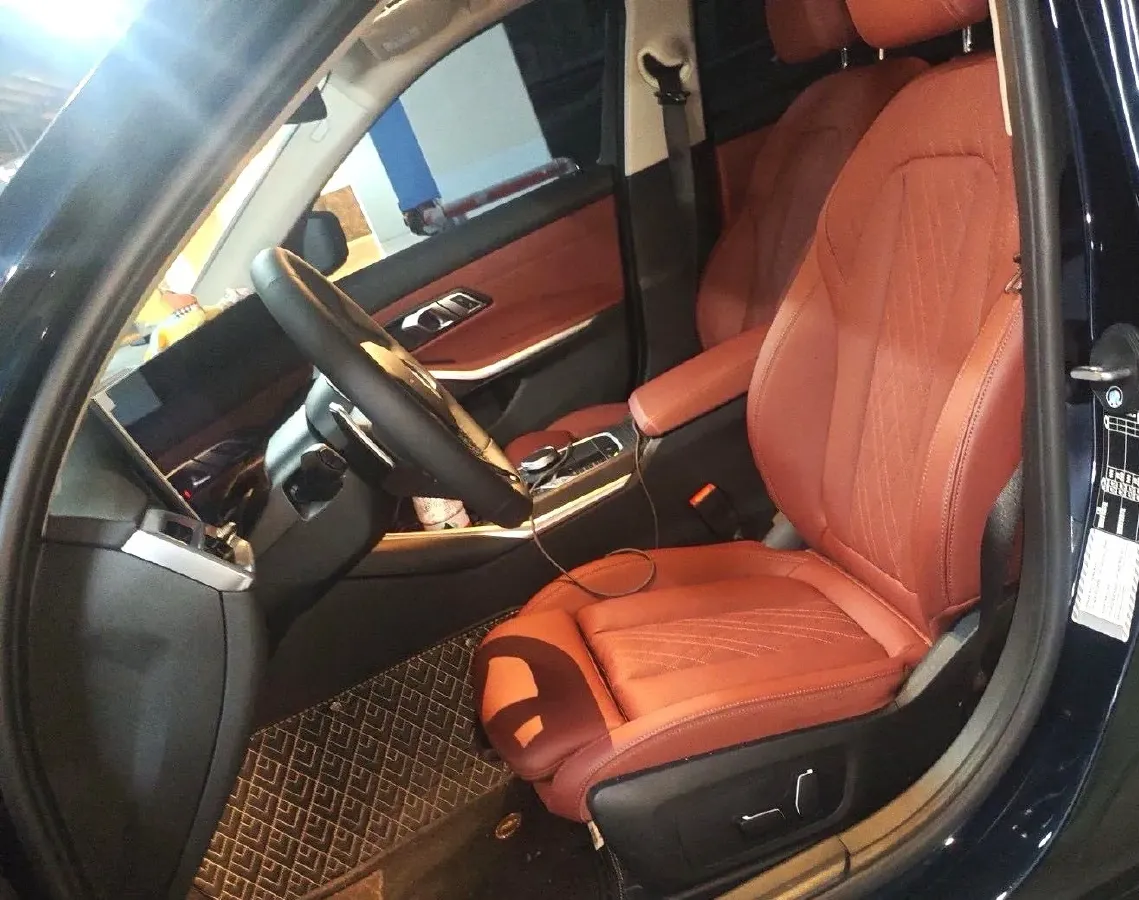 2025 BMW 3 Series 2.0T 184HP L4 8AT,autocango,china used car exporter,china ev exporter,chinese used car exporter,chinese used ev exporter