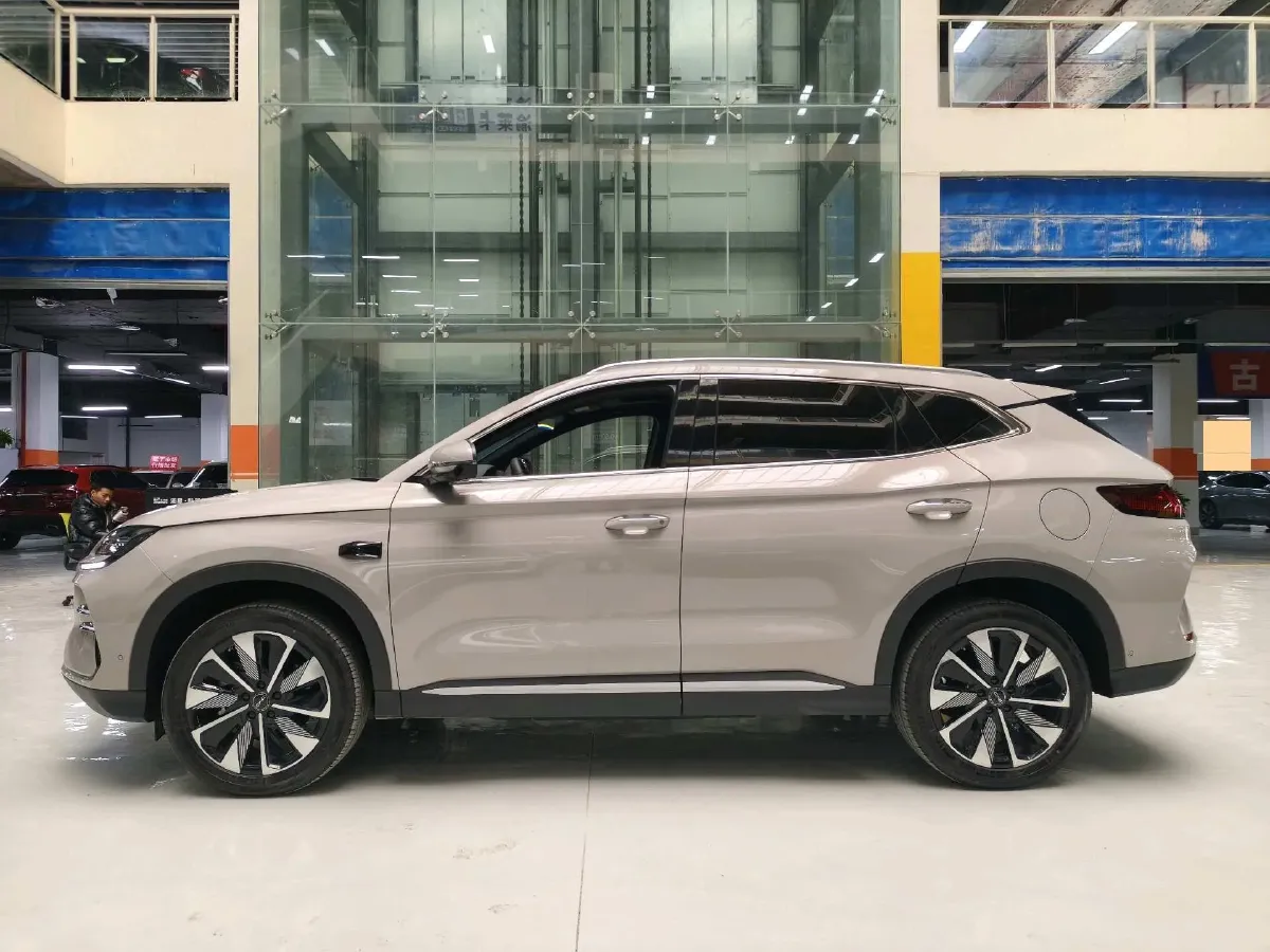 2025 BYD Song Plus BEV 71.8KWH,autocango,china used car exporter,china ev exporter,chinese used car exporter,chinese used ev exporter