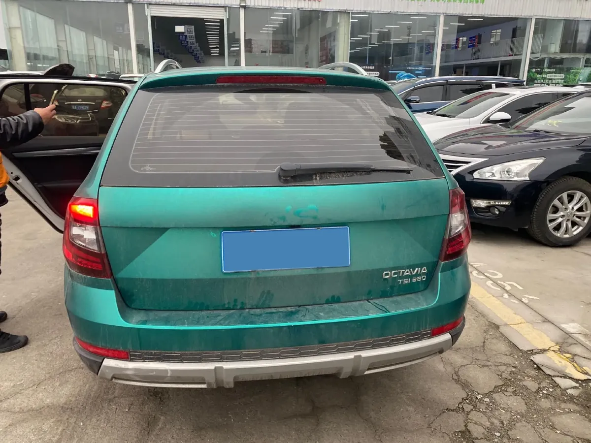 2018 Skoda Octavia 1.4T 150HP L4 7DCT,autocango,china used car exporter,china ev exporter,chinese used car exporter,chinese used ev exporter