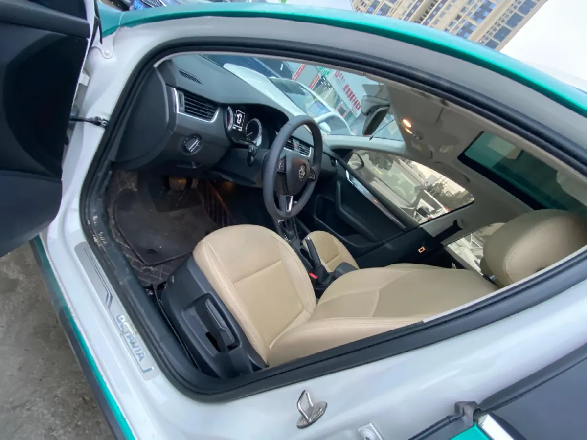 2018 Skoda Octavia 1.4T 150HP L4 7DCT,autocango,china used car exporter,china ev exporter,chinese used car exporter,chinese used ev exporter