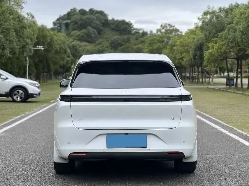 2024 Li L6 Range Extended 154HP L4 REEV 36.8KWH,autocango,china used car exporter,china ev exporter,chinese used car exporter,chinese used ev exporter