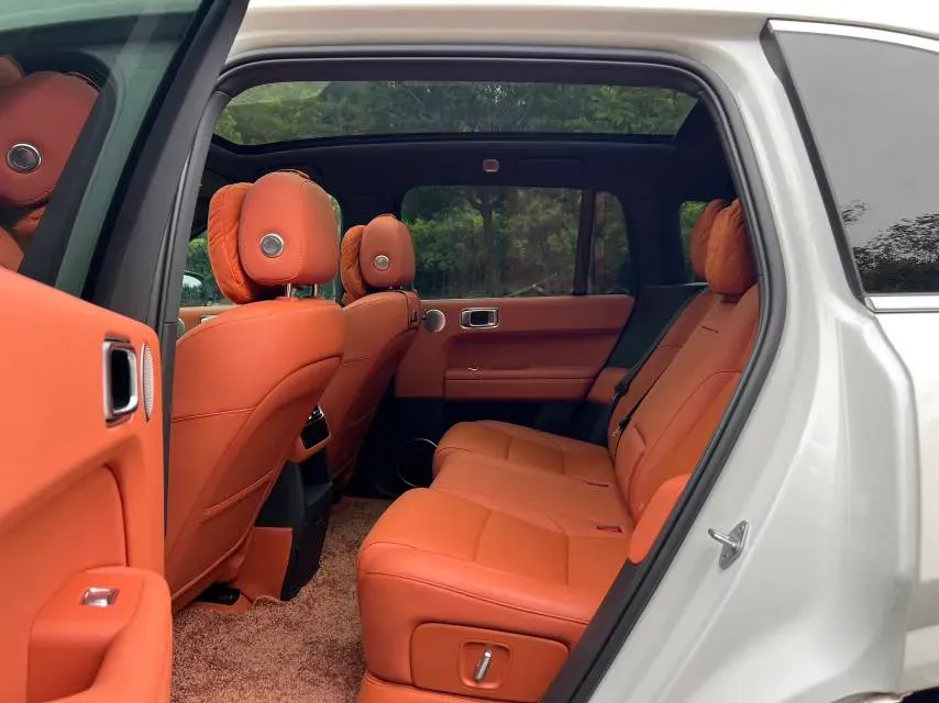 2024 Li L6 Range Extended 154HP L4 REEV 36.8KWH,autocango,china used car exporter,china ev exporter,chinese used car exporter,chinese used ev exporter