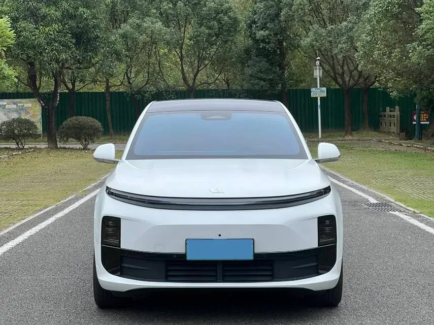 2024 Li L6 Range Extended 154HP L4 REEV 36.8KWH,autocango,china used car exporter,china ev exporter,chinese used car exporter,chinese used ev exporter