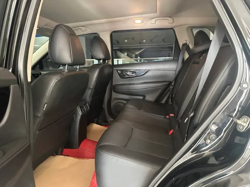 2020 Nissan X-Trail 2.0L 154HP L4 CVT,autocango,china used car exporter,china ev exporter,chinese used car exporter,chinese used ev exporter