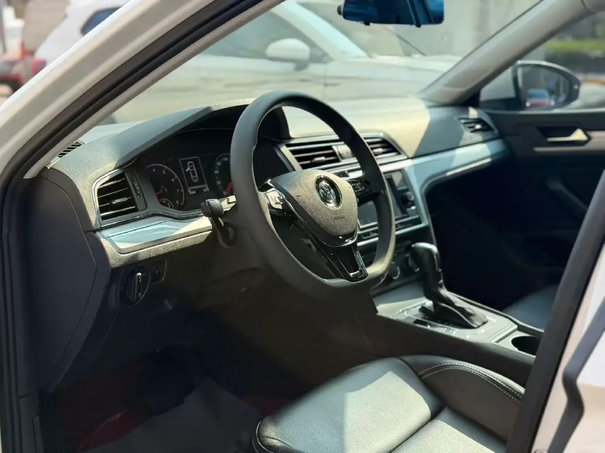 2019 Volkswagen T-Cross 1.4T 150HP L4 7DCT,autocango,china used car exporter,china ev exporter,chinese used car exporter,chinese used ev exporter