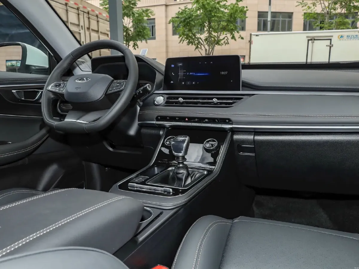 2025 Chery Tiggo 8 1.5T 156HP L4 6MT,autocango,china used car exporter,china ev exporter,chinese used car exporter,chinese used ev exporter