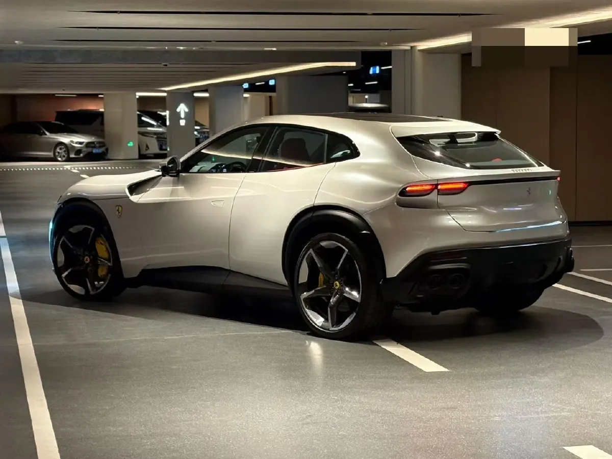 2023 Ferrari Purosangue 6.5L 725HP V12 8DCT,autocango,china used car exporter,china ev exporter,chinese used car exporter,chinese used ev exporter