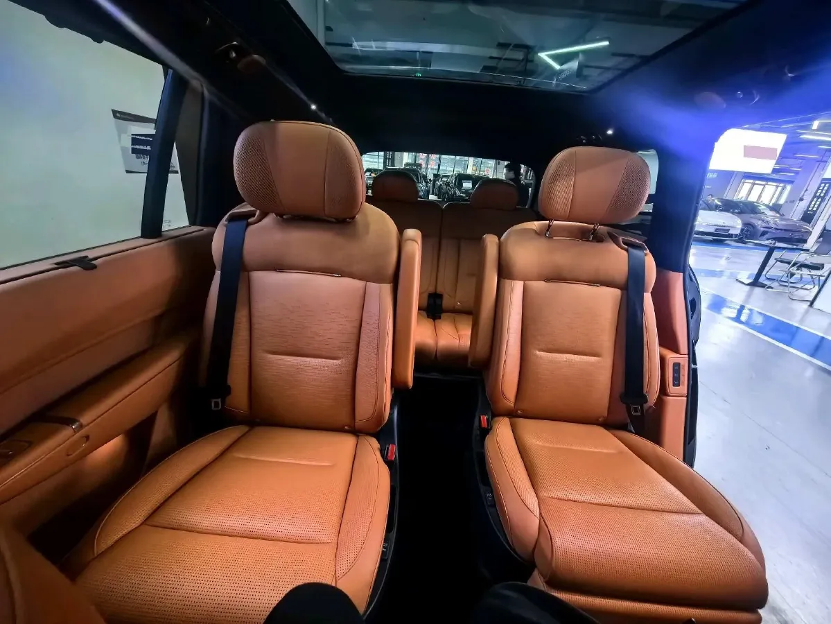 2025 LYNK&CO 900 2.0T 254HP L4 3DHT PHEV,autocango,china used car exporter,china ev exporter,chinese used car exporter,chinese used ev exporter