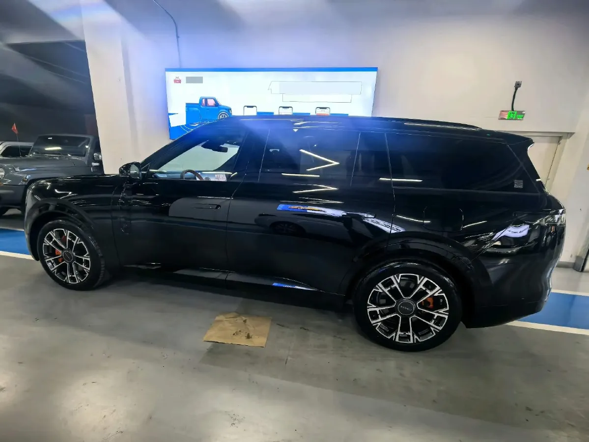 2025 LYNK&CO 900 2.0T 254HP L4 3DHT PHEV,autocango,china used car exporter,china ev exporter,chinese used car exporter,chinese used ev exporter