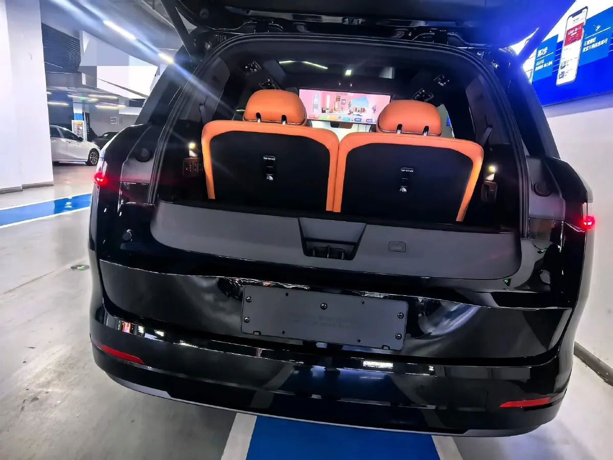 2025 LYNK&CO 900 2.0T 254HP L4 3DHT PHEV,autocango,china used car exporter,china ev exporter,chinese used car exporter,chinese used ev exporter