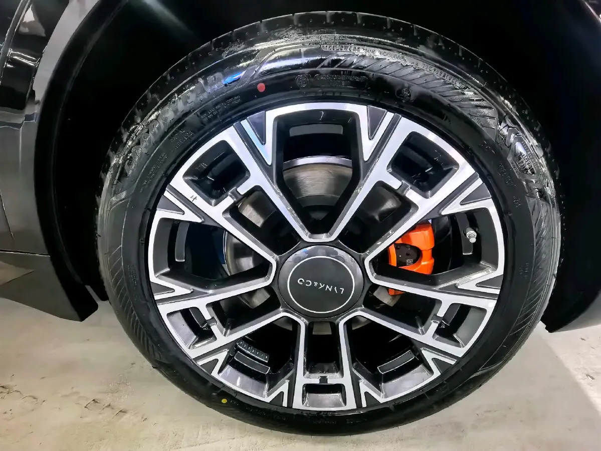 2025 LYNK&CO 900 2.0T 254HP L4 3DHT PHEV,autocango,china used car exporter,china ev exporter,chinese used car exporter,chinese used ev exporter