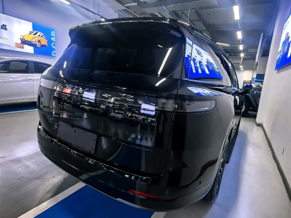 2025 LYNK&CO 900 2.0T 254HP L4 3DHT PHEV,autocango,china used car exporter,china ev exporter,chinese used car exporter,chinese used ev exporter