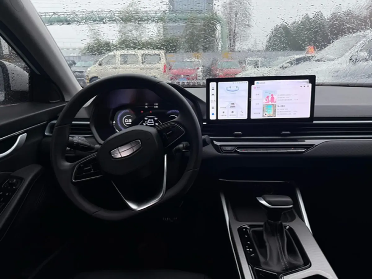 2025 Geely Emgrand 1.5L 127HP L4 CVT,autocango,china used car exporter,china ev exporter,chinese used car exporter,chinese used ev exporter