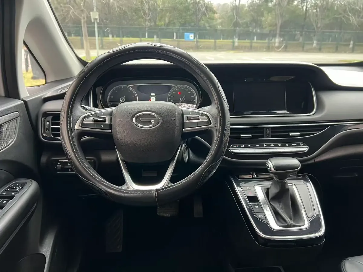 2021 GAC Trumpchi M6 1.5T 169HP L4 7DCT,autocango,china used car exporter,china ev exporter,chinese used car exporter,chinese used ev exporter