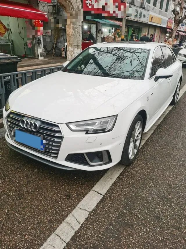 2019 Audi A4L 2.0T 190HP L4 7DCT,autocango,china used car exporter,china ev exporter,chinese used car exporter,chinese used ev exporter
