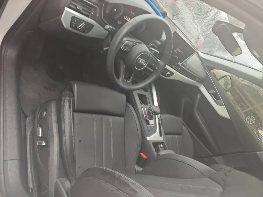 2024 Audi A4L 2.0T 190HP L4 7DCT,autocango,china used car exporter,china ev exporter,chinese used car exporter,chinese used ev exporter