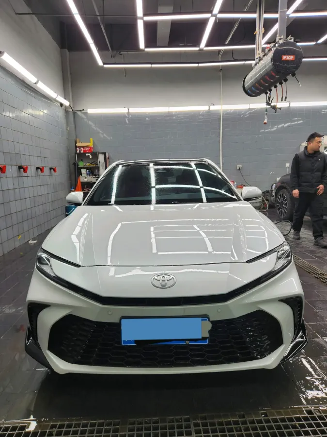 2024 Toyota Camry 2.0L 152HP L4 E-CVT Hybrid,autocango,china used car exporter,china ev exporter,chinese used car exporter,chinese used ev exporter