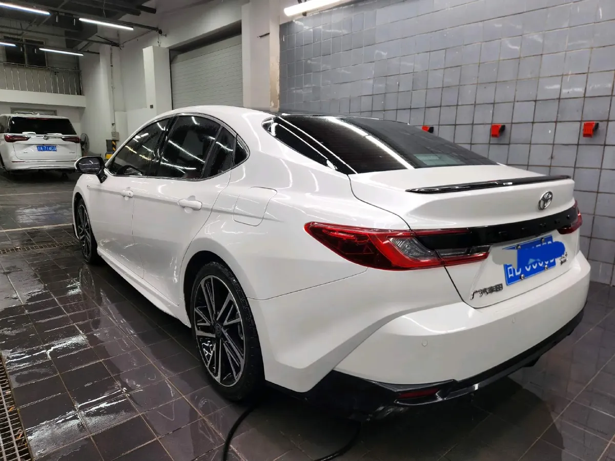 2024 Toyota Camry 2.0L 152HP L4 E-CVT Hybrid,autocango,china used car exporter,china ev exporter,chinese used car exporter,chinese used ev exporter
