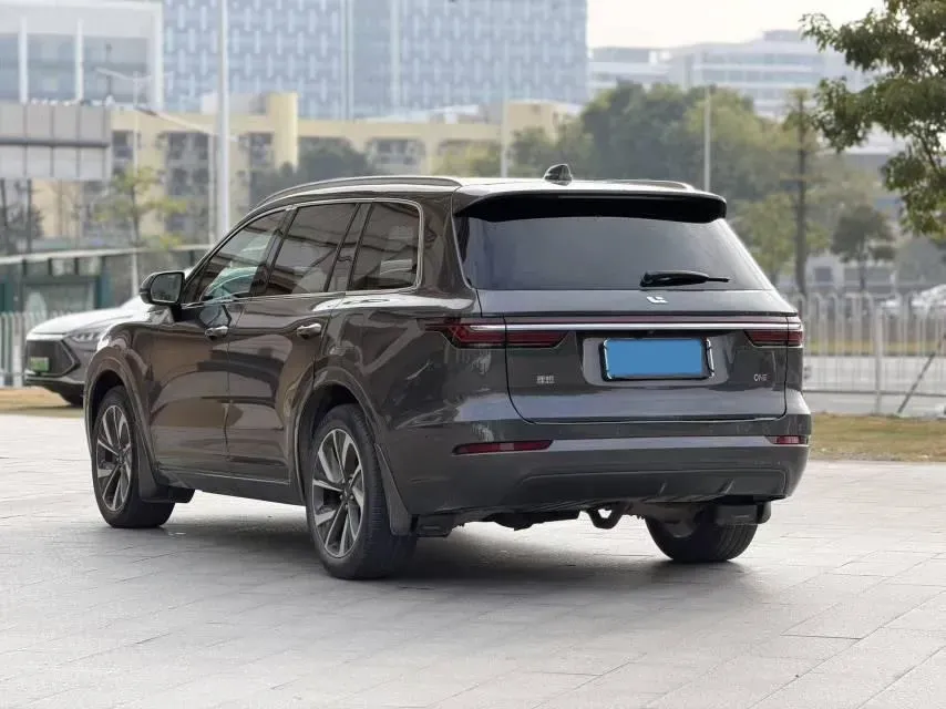 2021 Li ONE Range Extended 131HP REEV 40.5KWH,autocango,china used car exporter,china ev exporter,chinese used car exporter,chinese used ev exporter