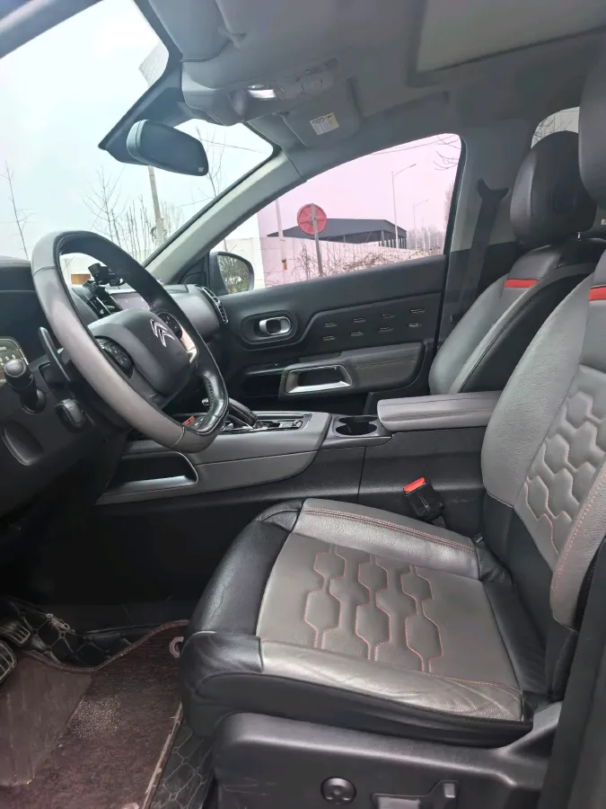 2019 Citroen C5 Aircross 1.8T 204HP L4 6AT,autocango,china used car exporter,china ev exporter,chinese used car exporter,chinese used ev exporter