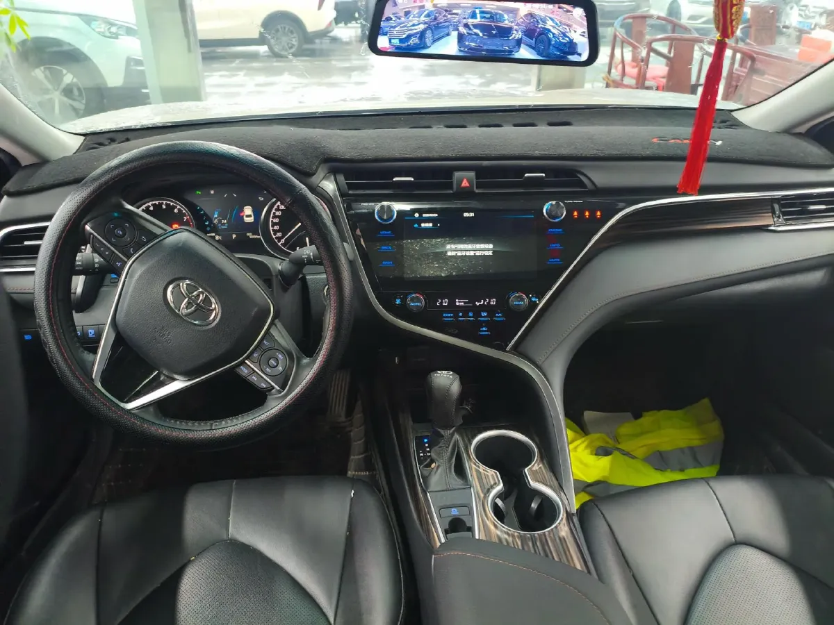 2019 Toyota Camry 2.0L 178HP L4 CVT,autocango,china used car exporter,china ev exporter,chinese used car exporter,chinese used ev exporter