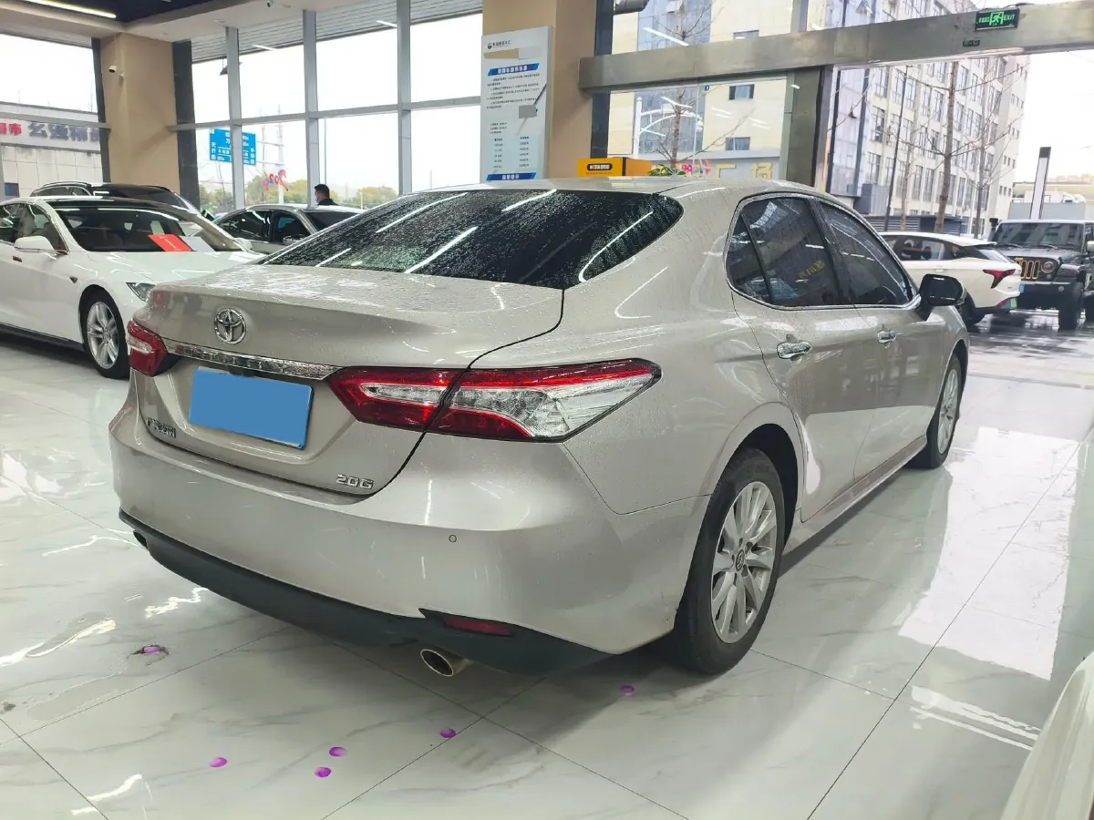 2019 Toyota Camry 2.0L 178HP L4 CVT,autocango,china used car exporter,china ev exporter,chinese used car exporter,chinese used ev exporter