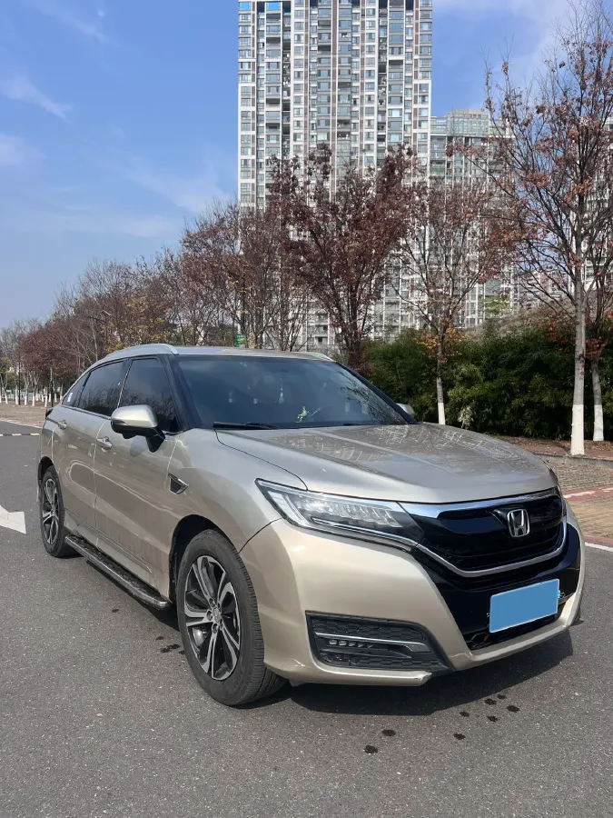 2017 Honda UR-V 2.0T 272HP L4 9AT,autocango,china used car exporter,china ev exporter,chinese used car exporter,chinese used ev exporter