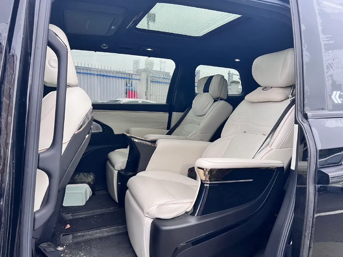 2023 GAC Trumpchi M8 2.0T 190HP L4 E-CVT Hybrid,autocango,china used car exporter,china ev exporter,chinese used car exporter,chinese used ev exporter