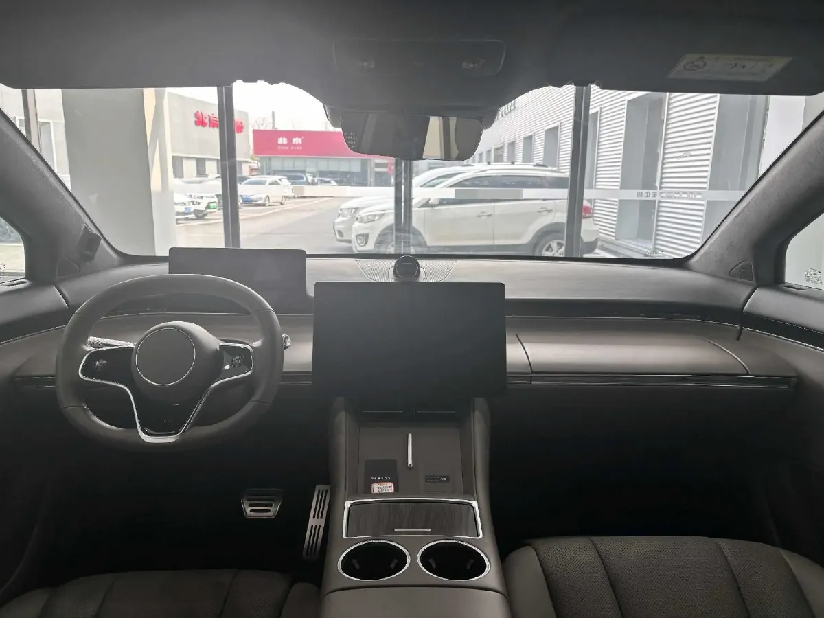 2025 Luxeed R7 REEV 156HP REEV 37KWH,autocango,china used car exporter,china ev exporter,chinese used car exporter,chinese used ev exporter