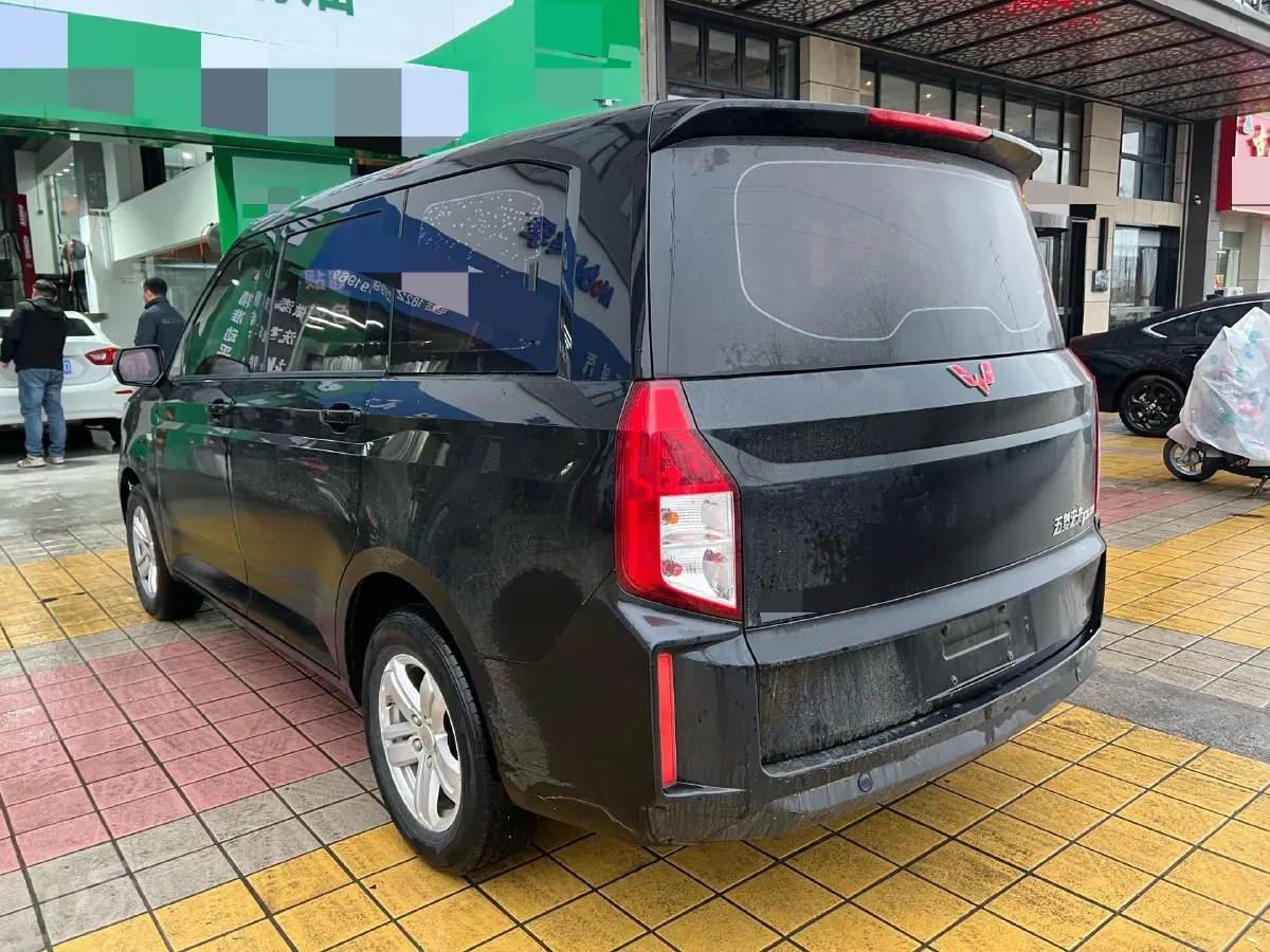2020 BaoJun RC-5 1.5L 99HP L4 6MT,autocango,china used car exporter,china ev exporter,chinese used car exporter,chinese used ev exporter