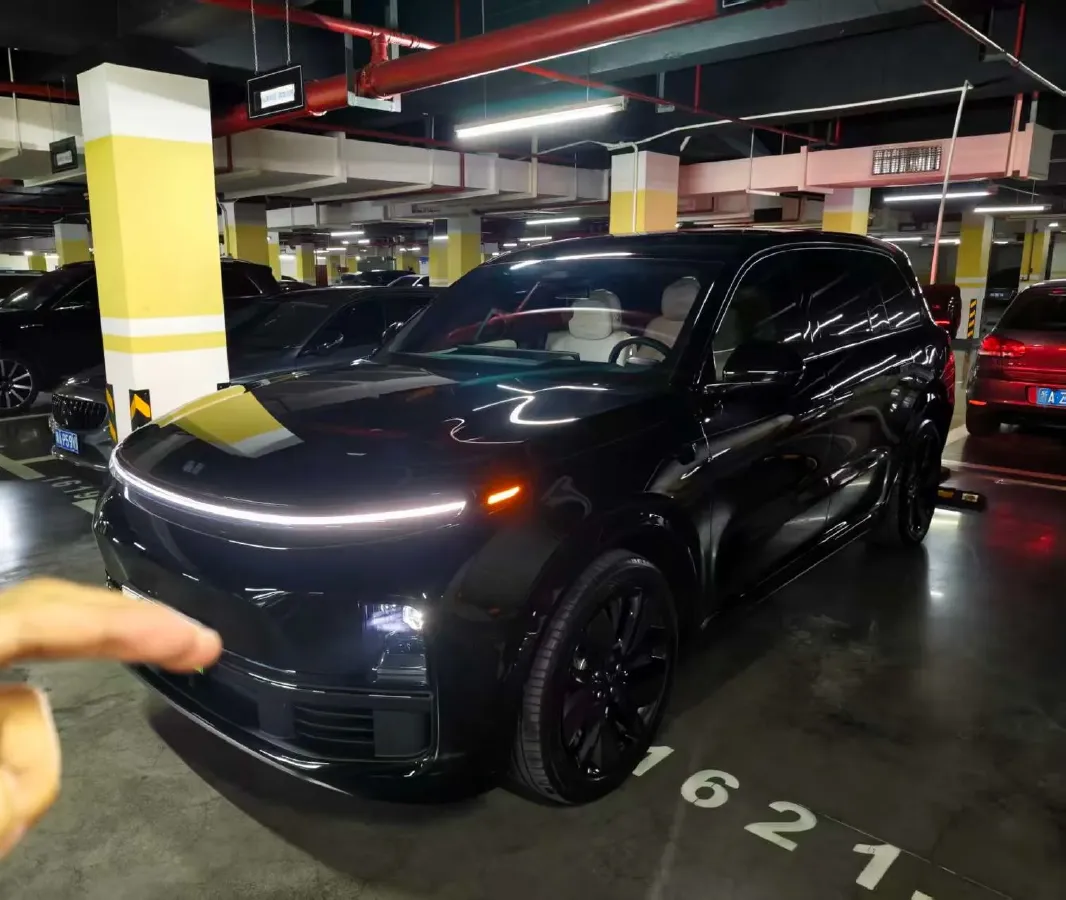 2023 Li L9 Range Extended 154HP REEV 42.6KWH,autocango,china used car exporter,china ev exporter,chinese used car exporter,chinese used ev exporter