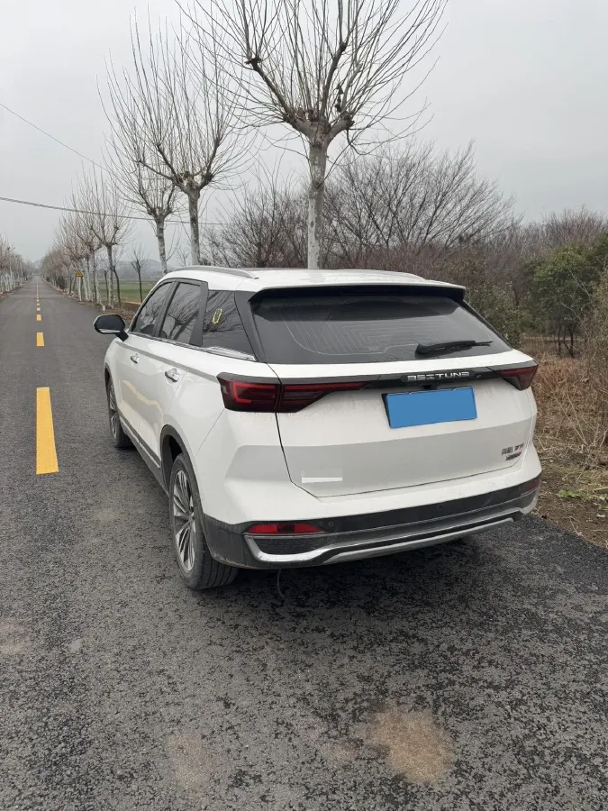 2023 Bestune T77 1.5T 169HP L4 7DCT,autocango,china used car exporter,china ev exporter,chinese used car exporter,chinese used ev exporter