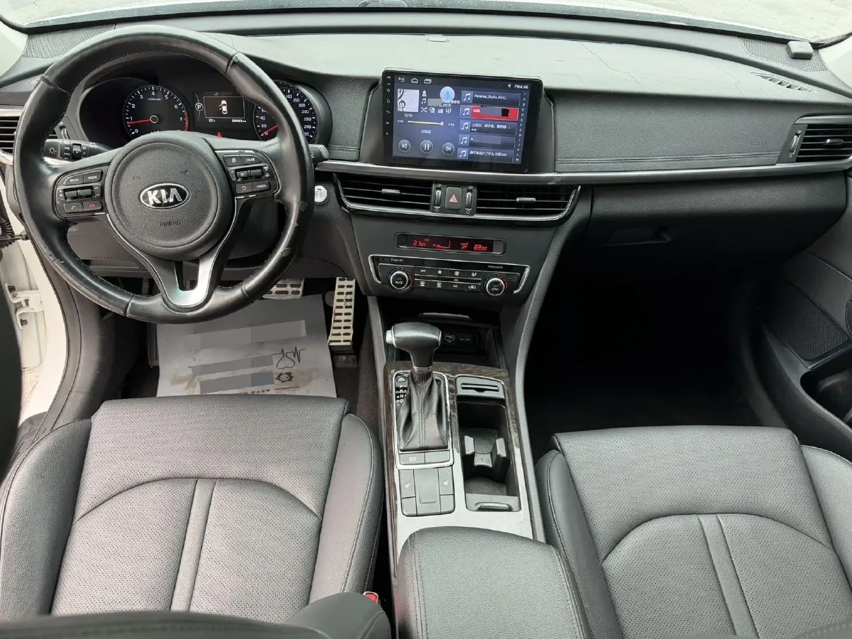 2017 Kia K5 2.0L 161HP L4 6AT,autocango,china used car exporter,china ev exporter,chinese used car exporter,chinese used ev exporter