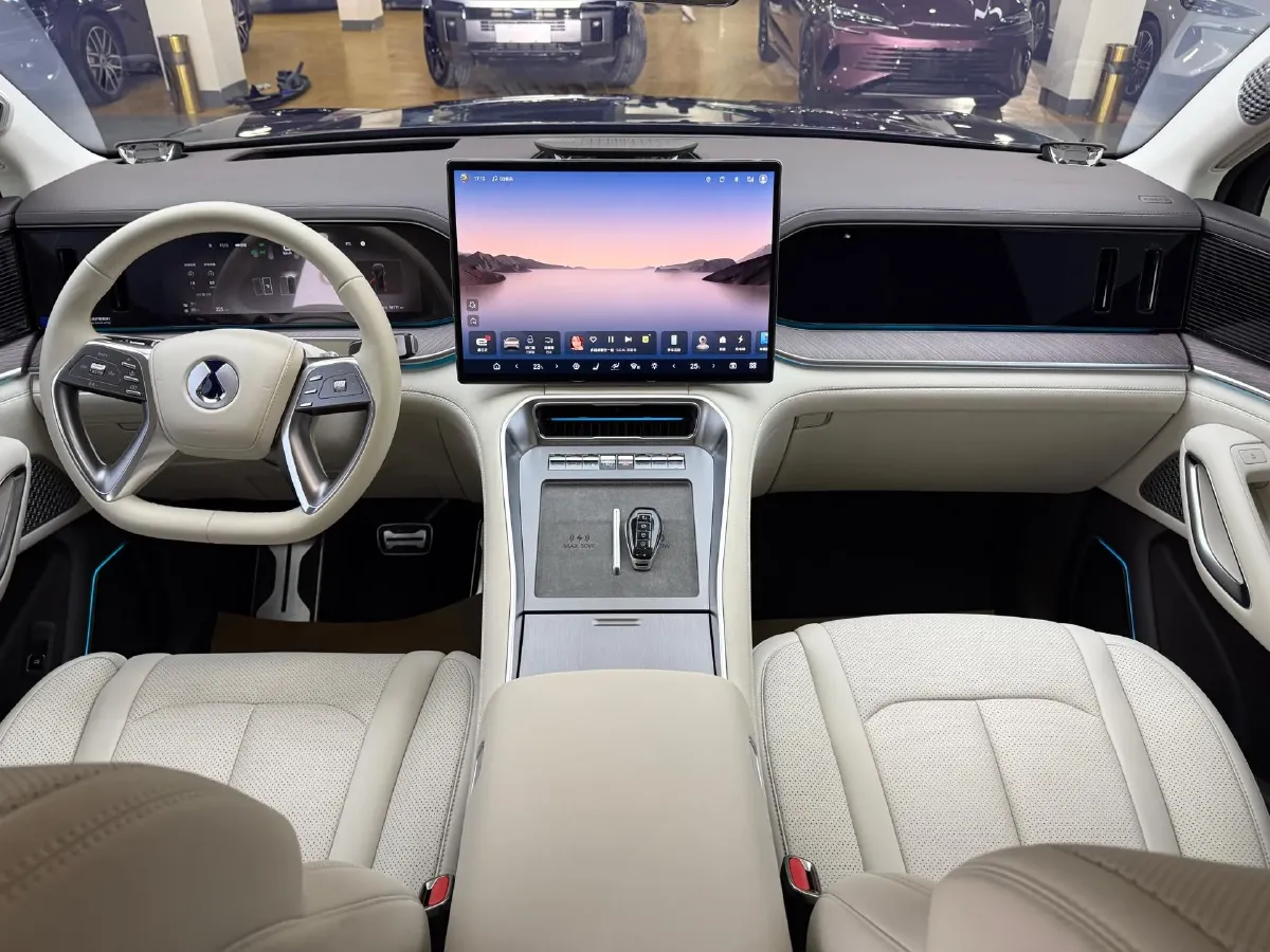 2025 Denza DenzaN9 2.0T 207HP L4 E-CVT PHEV,autocango,china used car exporter,china ev exporter,chinese used car exporter,chinese used ev exporter