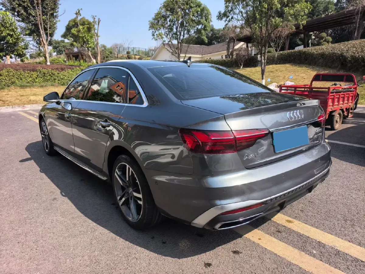 2020 Audi A4L 2.0T 190HP L4 7DCT,autocango,china used car exporter,china ev exporter,chinese used car exporter,chinese used ev exporter