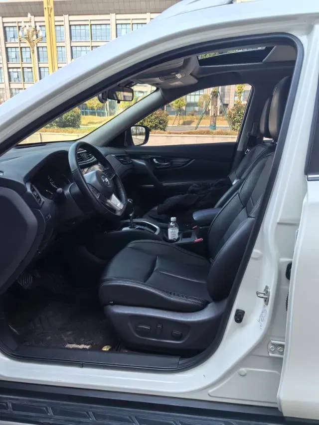 2020 Nissan X-Trail 2.0L 154HP L4 CVT,autocango,china used car exporter,china ev exporter,chinese used car exporter,chinese used ev exporter