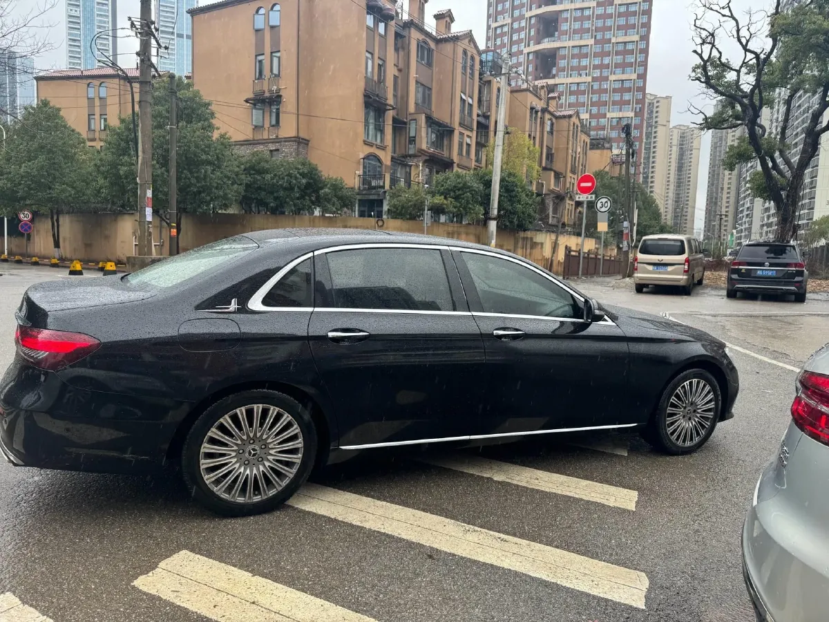 2021 Mercedes-Benz E Class 1.5T 184HP L4 9AT,autocango,china used car exporter,china ev exporter,chinese used car exporter,chinese used ev exporter
