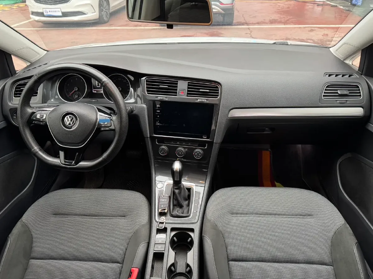 2020 Volkswagen Golf 1.4T 150HP L4 7DCT,autocango,china used car exporter,china ev exporter,chinese used car exporter,chinese used ev exporter