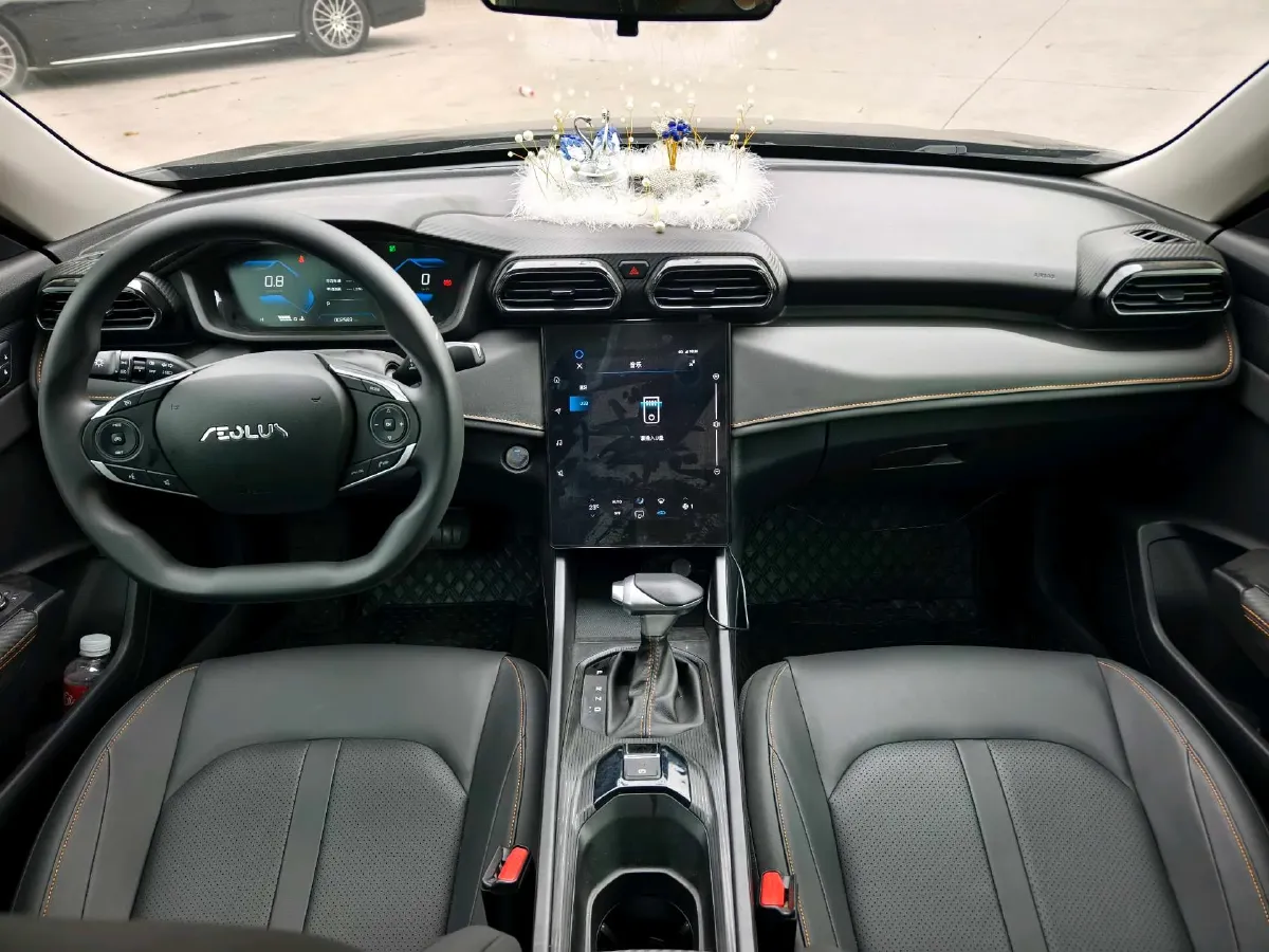 2025 DongFeng Aeolus YiXuan 1.5L 125HP L4 6DCT,autocango,china used car exporter,china ev exporter,chinese used car exporter,chinese used ev exporter