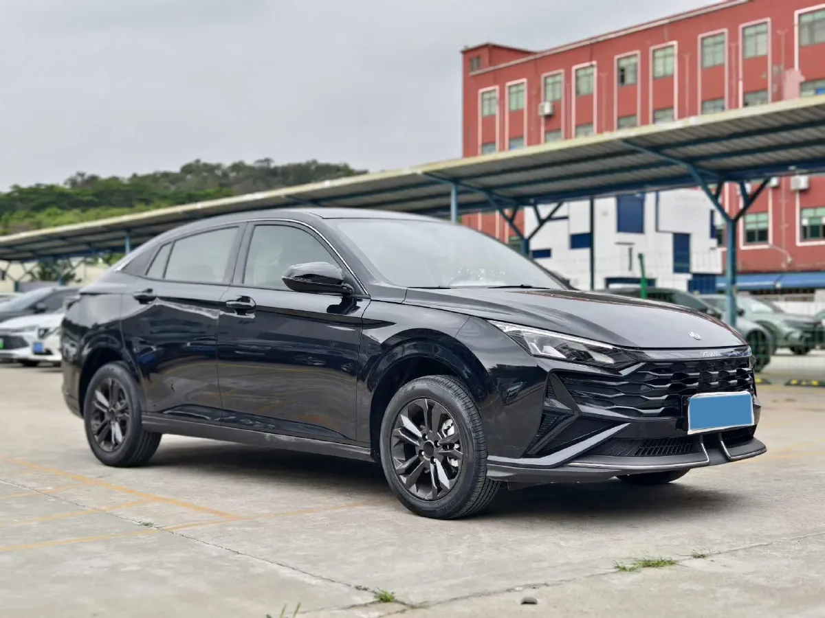 2025 DongFeng Aeolus YiXuan 1.5L 125HP L4 6DCT,autocango,china used car exporter,china ev exporter,chinese used car exporter,chinese used ev exporter