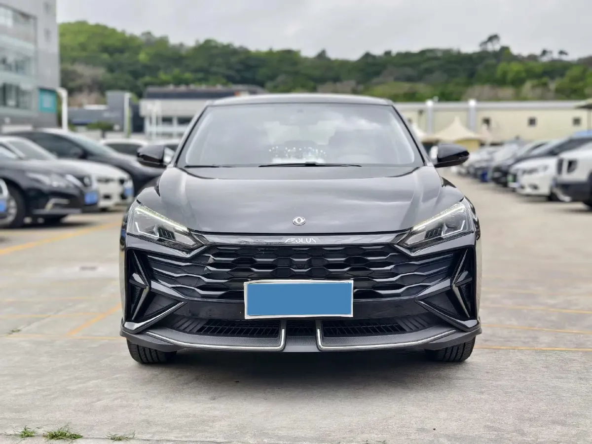 2025 DongFeng Aeolus YiXuan 1.5L 125HP L4 6DCT,autocango,china used car exporter,china ev exporter,chinese used car exporter,chinese used ev exporter