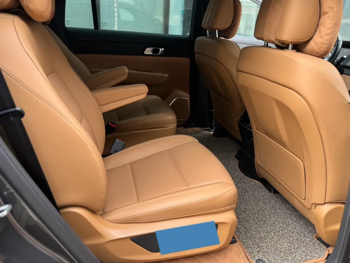 2021 Li ONE Range Extended 131HP REEV 40.5KWH,autocango,china used car exporter,china ev exporter,chinese used car exporter,chinese used ev exporter