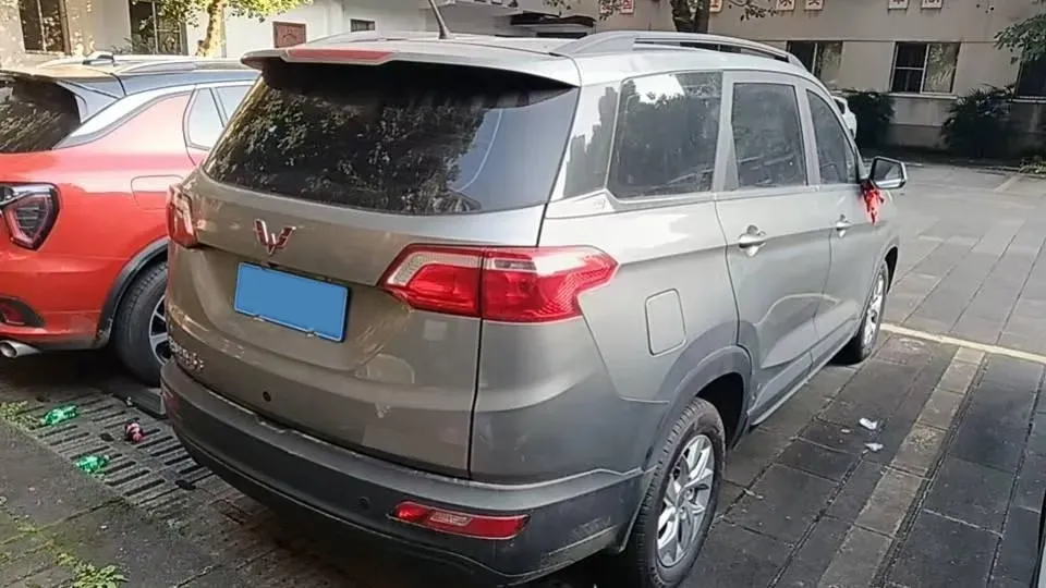 2019 WuLing HongGuang S3 1.5L 99HP L4 6MT,autocango,china used car exporter,china ev exporter,chinese used car exporter,chinese used ev exporter