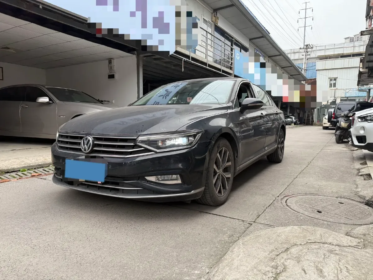 2020 Volkswagen Magotan 2.0T 186HP L4 7DCT,autocango,china used car exporter,china ev exporter,chinese used car exporter,chinese used ev exporter