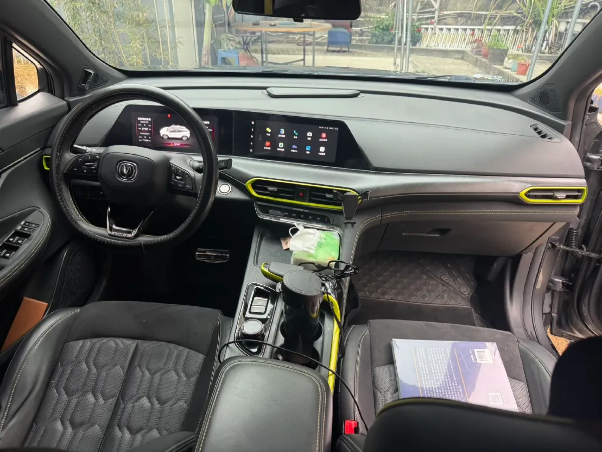 2021 ChangAn UNI-T 1.5T 180HP L4 7DCT,autocango,china used car exporter,china ev exporter,chinese used car exporter,chinese used ev exporter