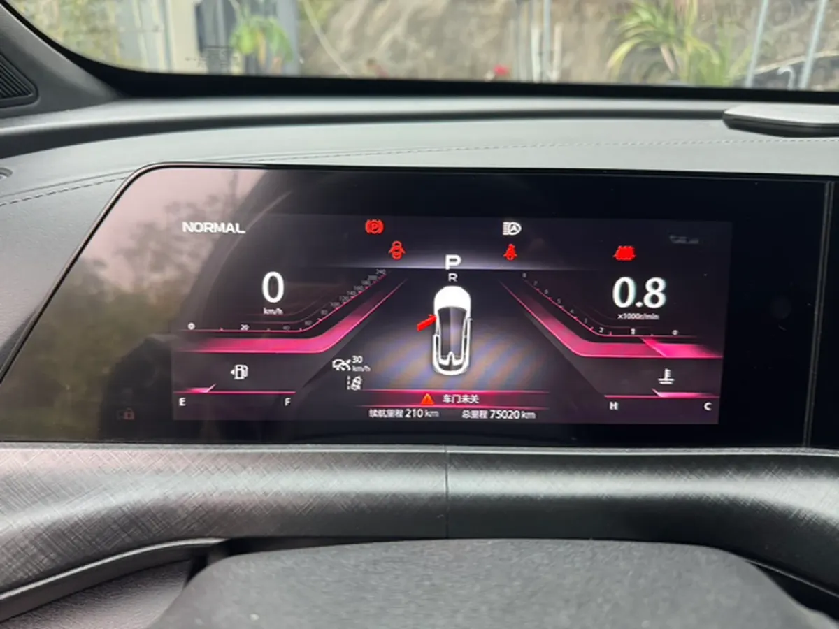 2021 ChangAn UNI-T 1.5T 180HP L4 7DCT,autocango,china used car exporter,china ev exporter,chinese used car exporter,chinese used ev exporter