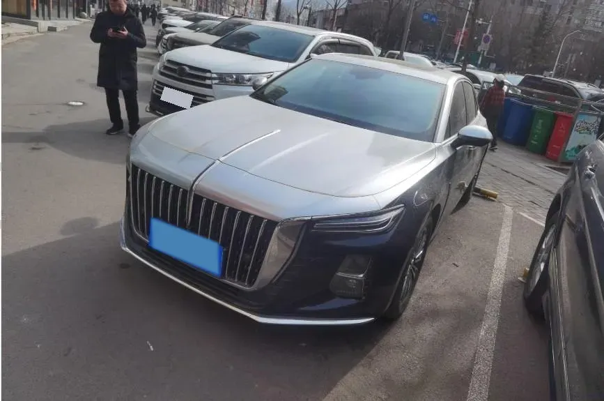 2025 HongQi H5 1.5T 169HP L4 7DCT,autocango,china used car exporter,china ev exporter,chinese used car exporter,chinese used ev exporter